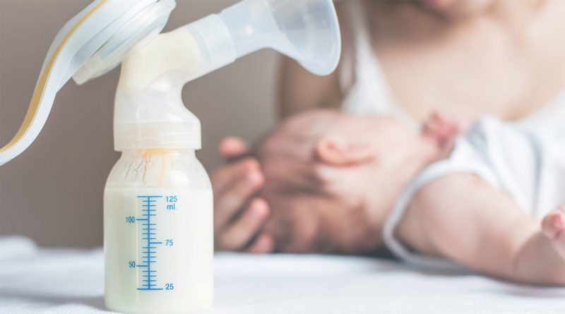 breast pump and baby breastfeeding