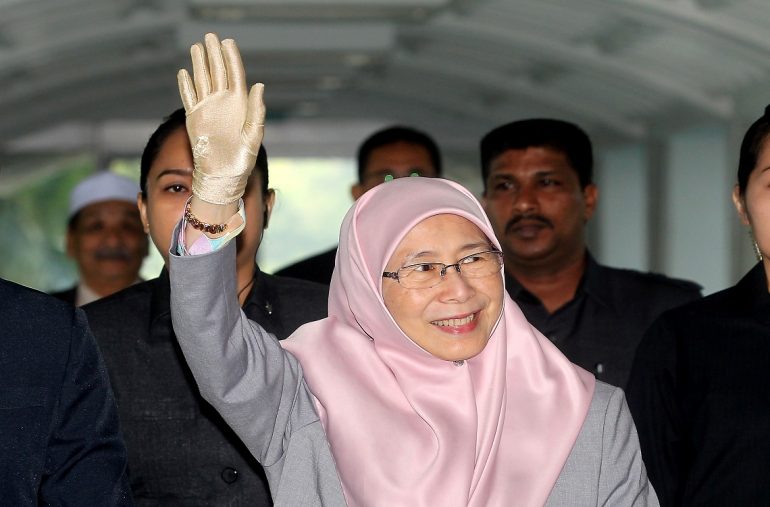 Incentive-Suri-Wan-Azizah