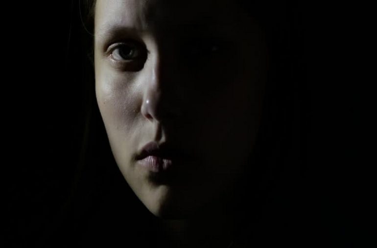 woman-darkness-catcalling