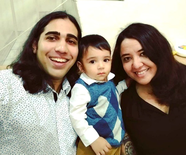 Pearl Lee, Haresh Deol with son, Shane. (Image Credit: Pearl Lee)