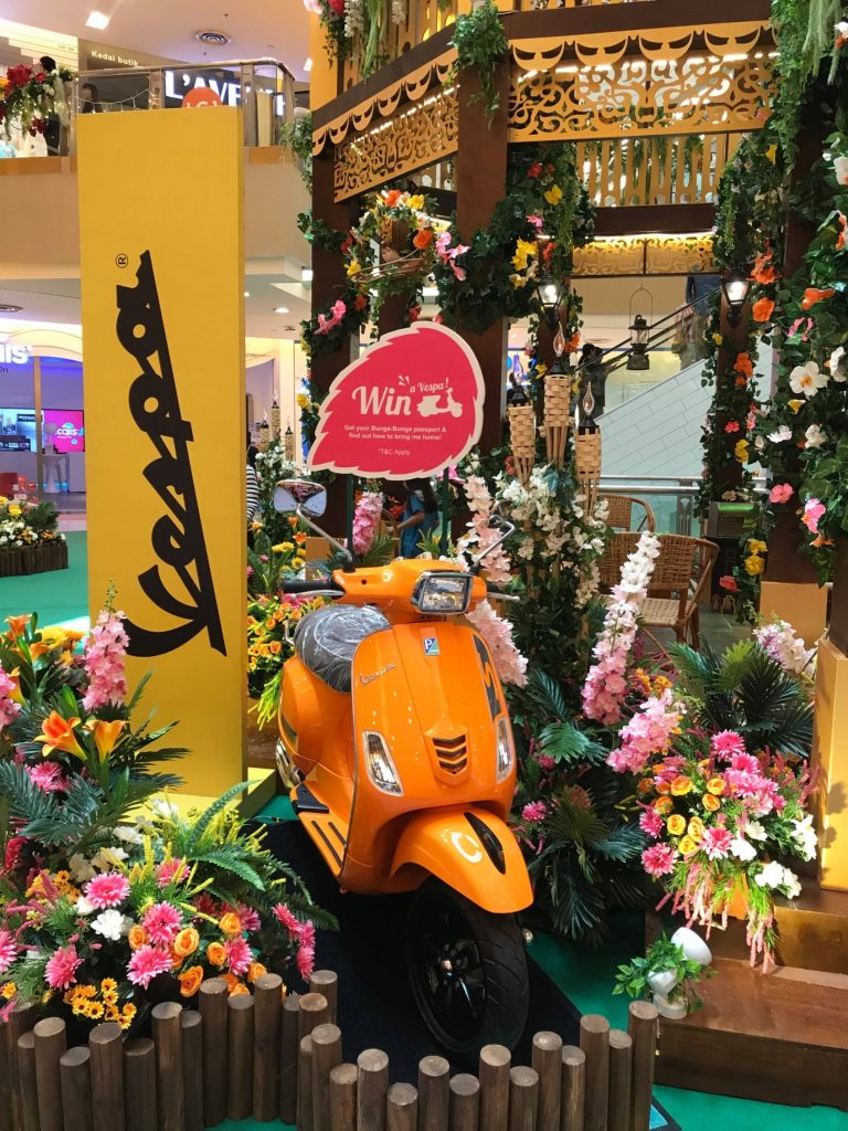 bunga raya at sunway pyramid vespa 