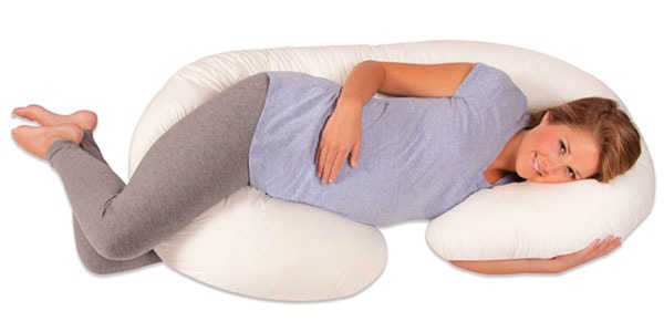 There are many shapes to pregnancy pillows. This one is C-shaped. (Image Credit: Parent Guide)