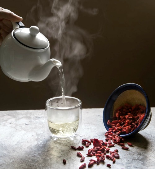 Goji Berry Tea 1: Tea to Revitalise Body, Boost Circulation & Restore Qi 