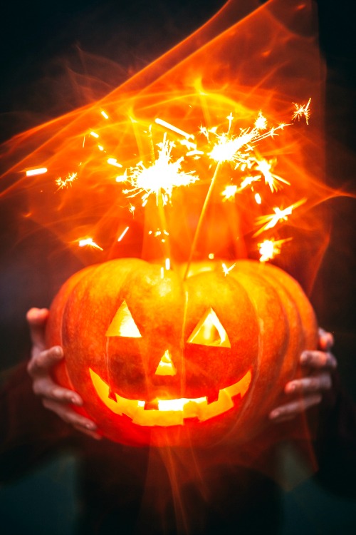 Halloween is celebrated in a big way in America on 31st October every year. In Malaysia, we just join in the fun. The pumpkin Jack-O-Lantern is synonymous with Halloween.