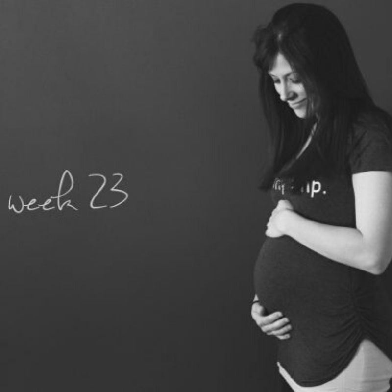 23 week pregnant mom belly