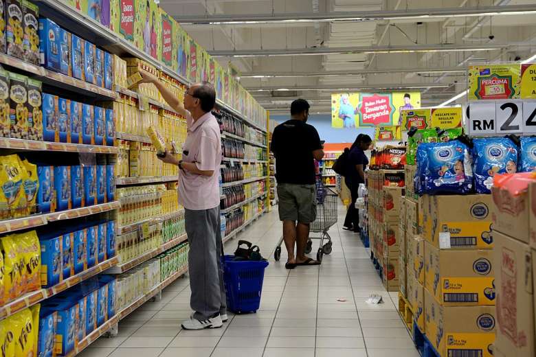 malaysian buying groceries