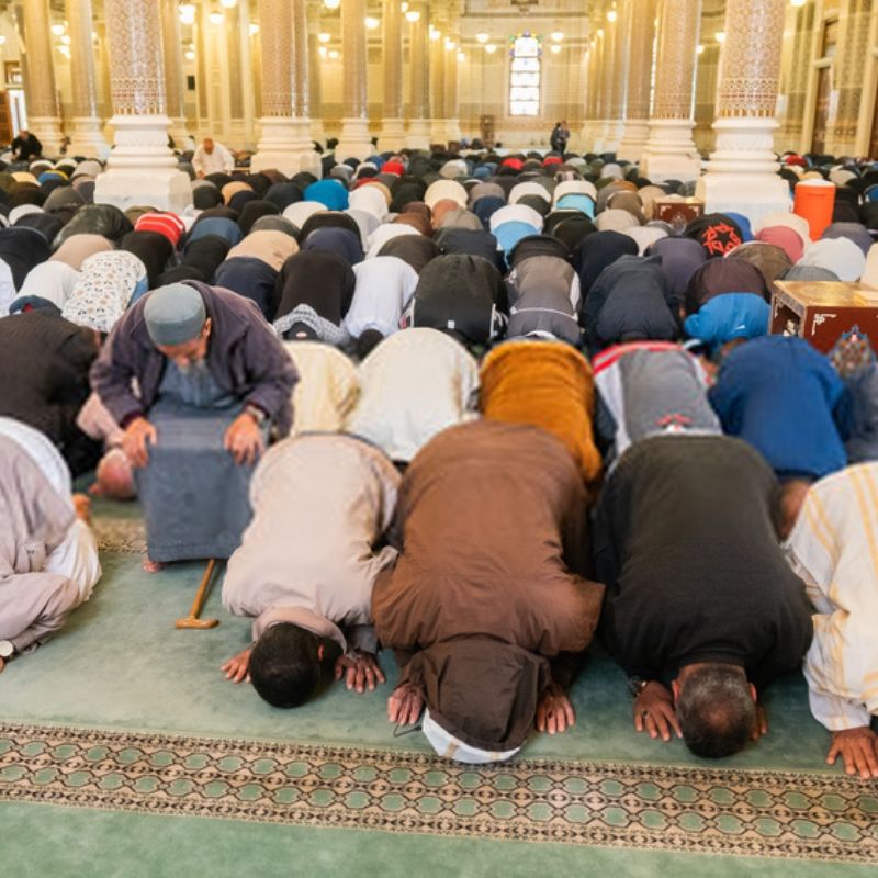 praying during ramadan