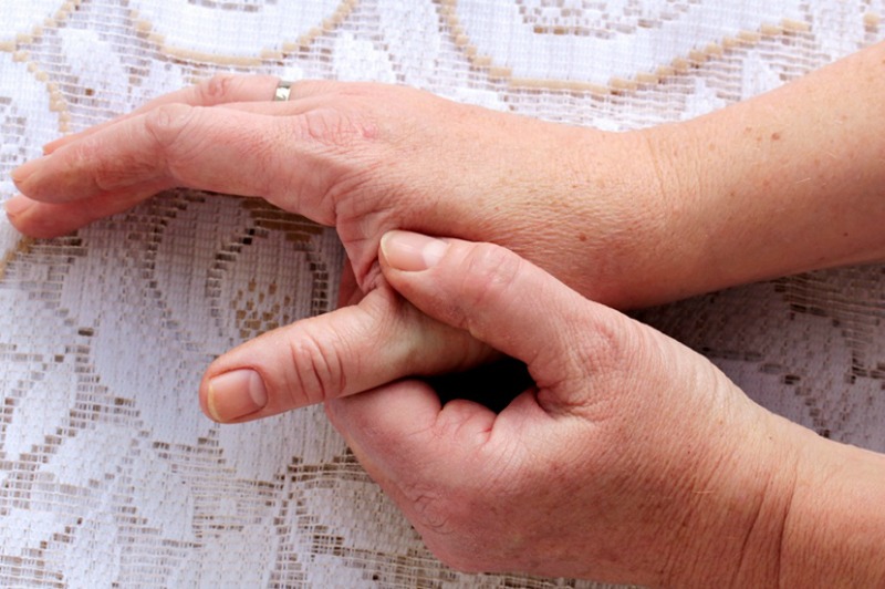 De Quervain’s Tendonitis is also called Texting Thumb, Gamer’s Thumb, Washer Woman’s Sprain, Mommy’s Wrist, Mommy’s Thumb and so on. Repetitive movement, pregnancy and motherhood have been named as its chief causes. (Image Credit: North Port Wellness Centre)