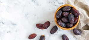 superfoods for pregnant mothers - dates in a bowl 