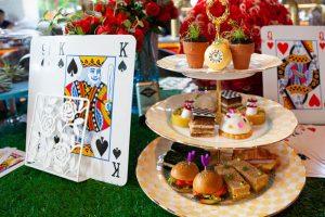 alice in wonderland themed party