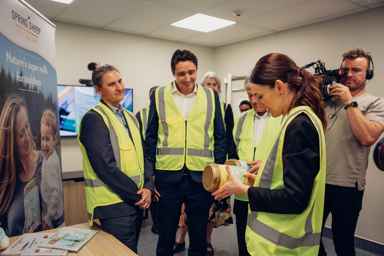 New Zealand Prime Minister Jacinda Ardern visits the Spring Sheep and Waikato Innovation Park teams, to learn about Spring Sheep and the brand new 