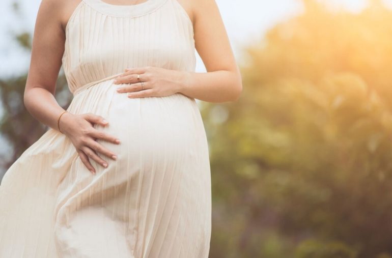 Pregnant mom