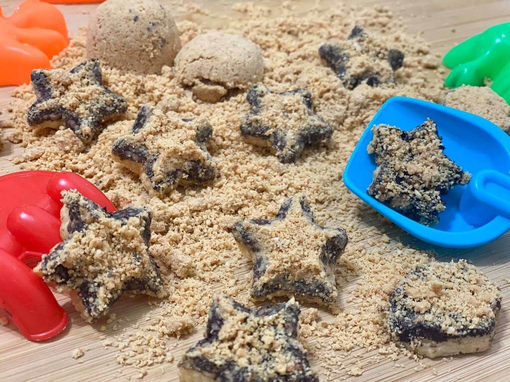 beach-inspired cookies