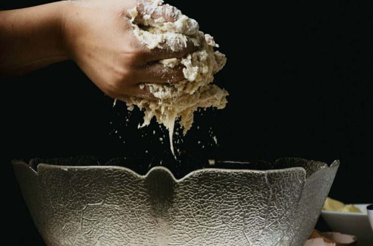 Featured Image (Image Credit: www.freepik.com )