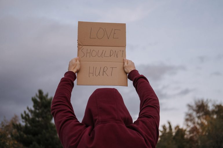 We should not committed to a toxic relationship as love shouldn't be hurt