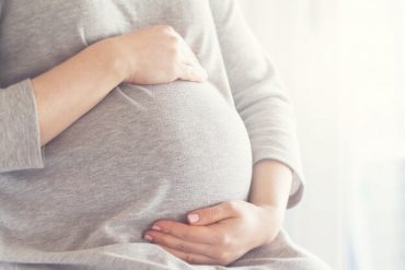 pregnant-mom-happy-nestle-gut-health