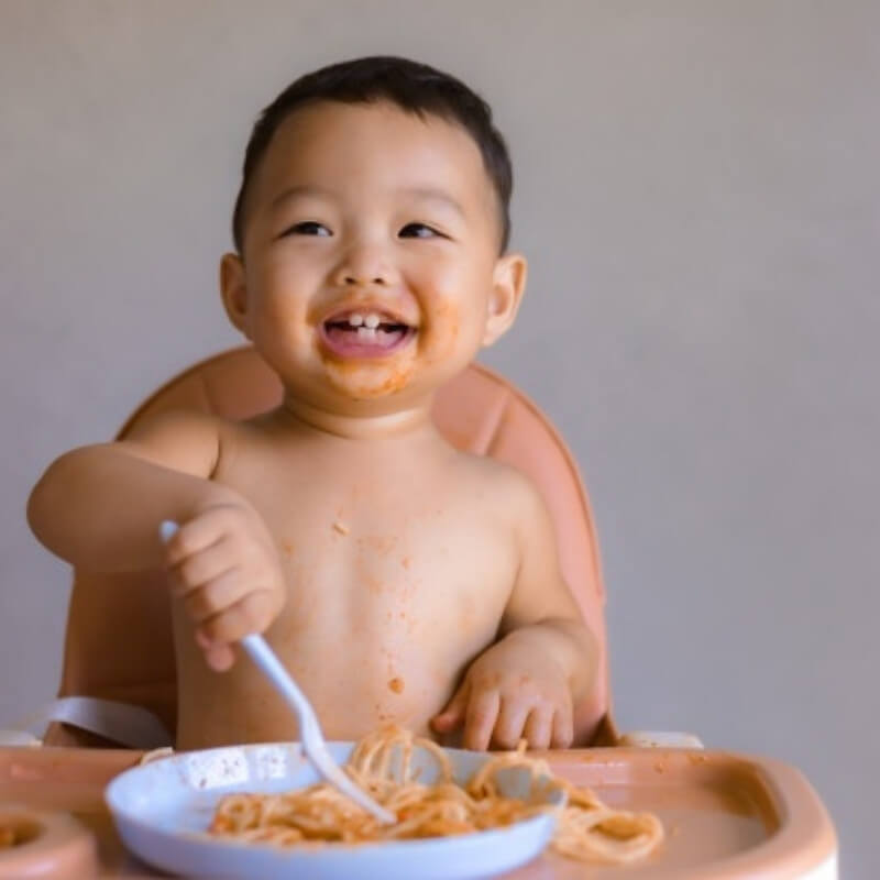 signs-your-baby-is-ready-for-solid-foods