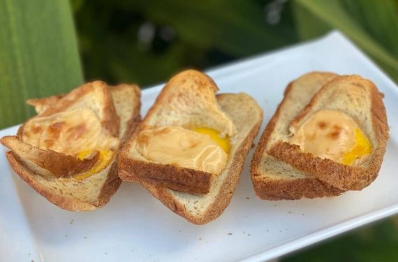 egg bread cup toast