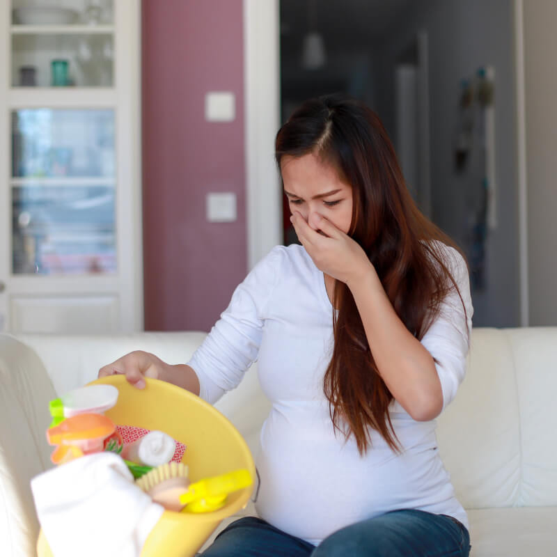 pregnant mum avoid using toxic products