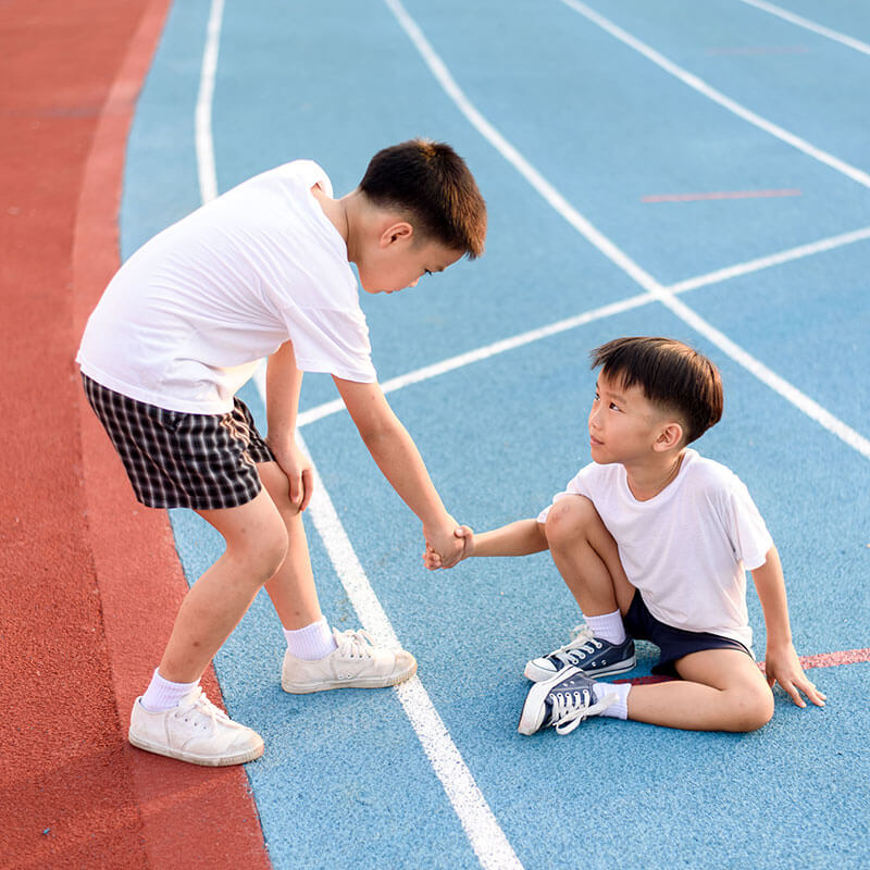 boy-helping