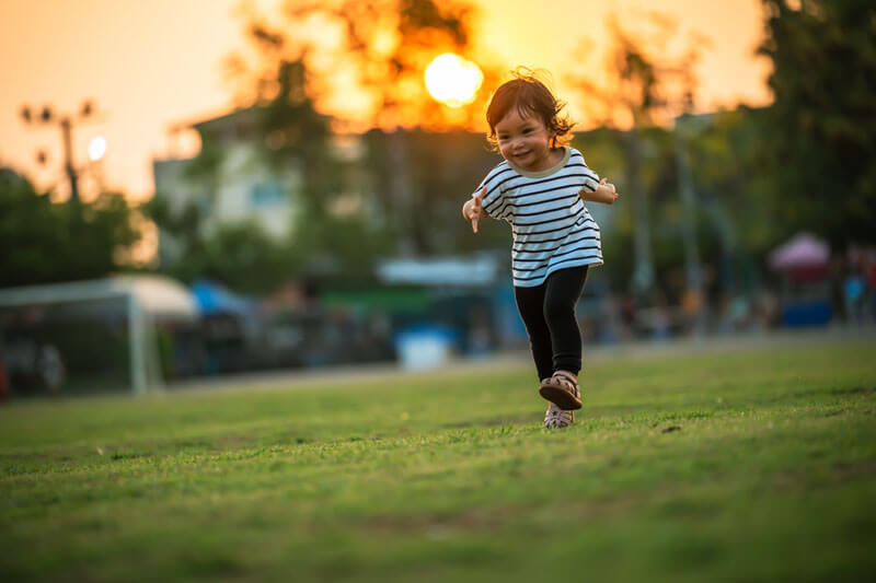 25-month-old developmental milestones