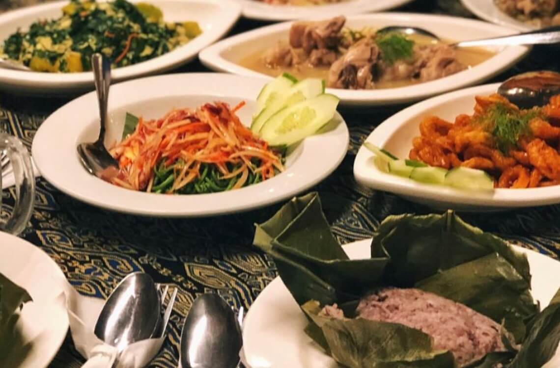 traditional Dayak dishes with bario rice in leaf