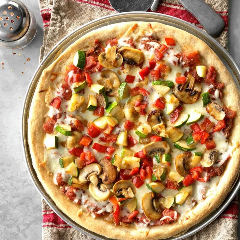 Wholemeal vegetable pizza for picky eaters