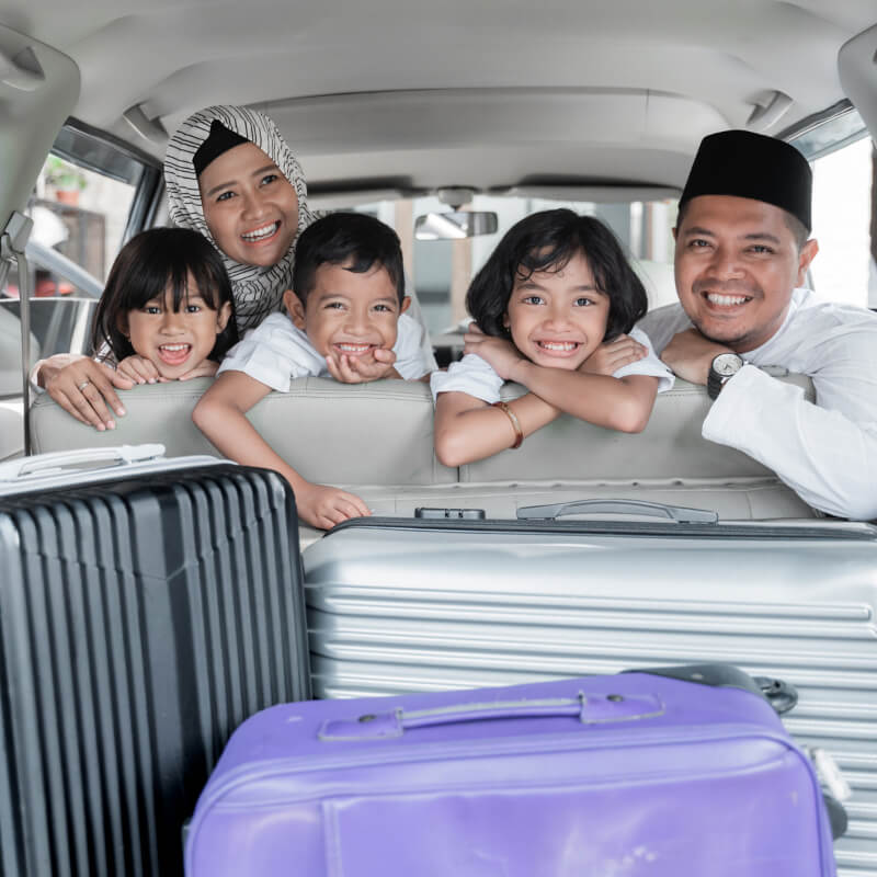 a family ready to balik kampung