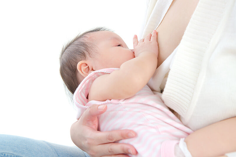 breastfeeding-baby