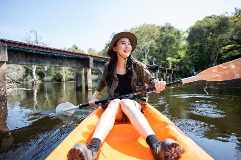 woman-rowing