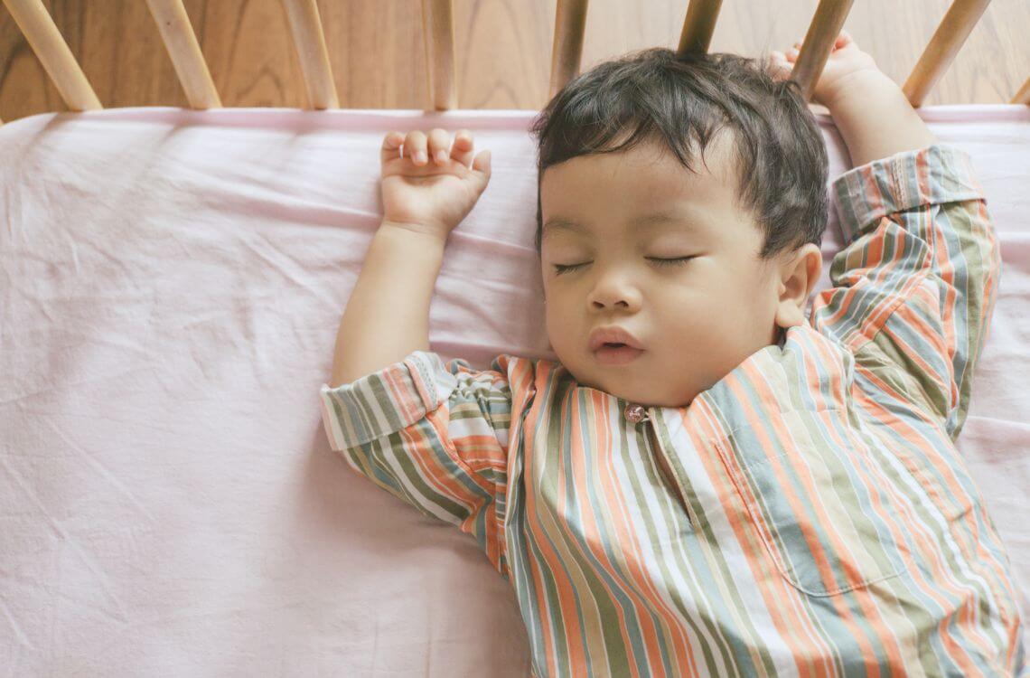 baby-boy-sleeping