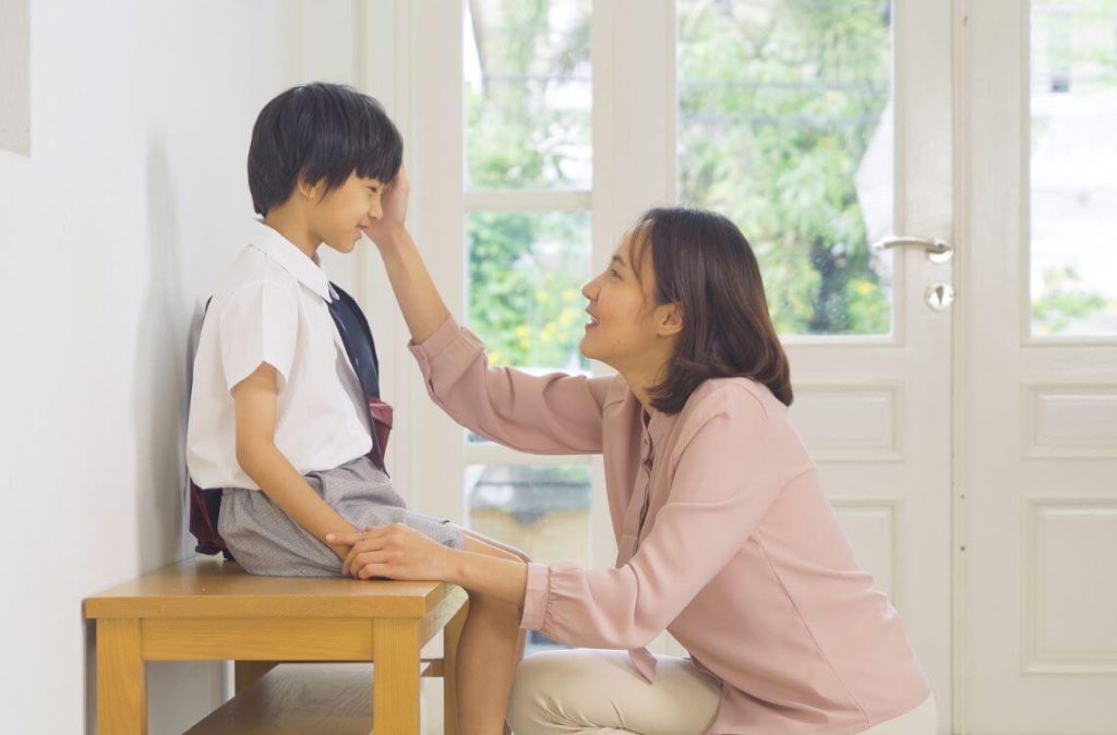 mum-and-son-talking