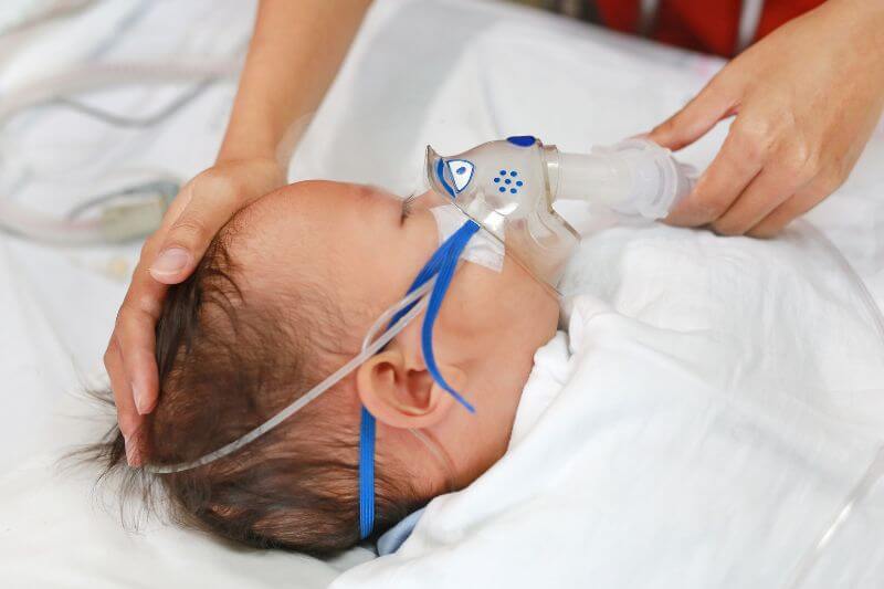 baby-using-nebulizer
