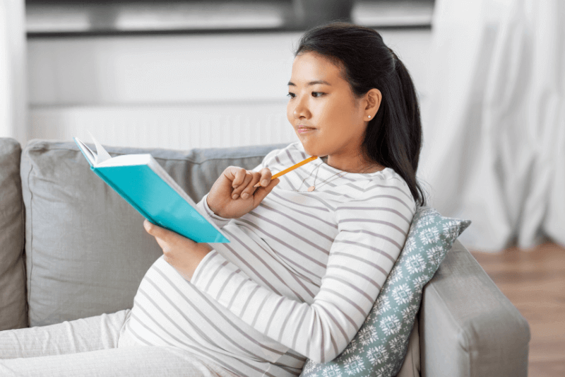 pregnant mum planning birth plan