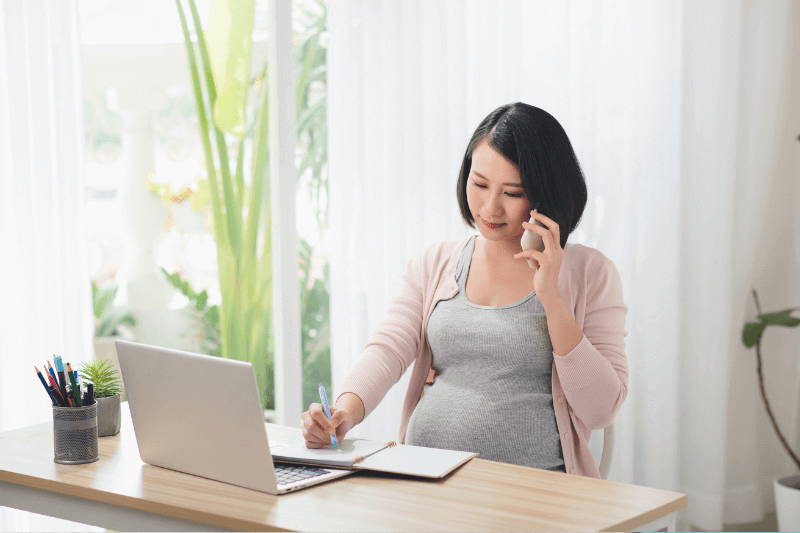 pregnant mum working