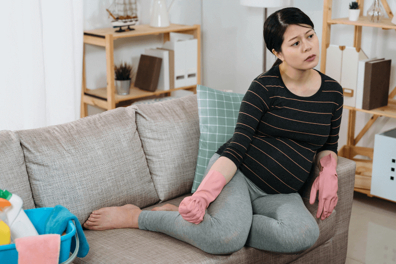 pregnant mum concerned about oedema