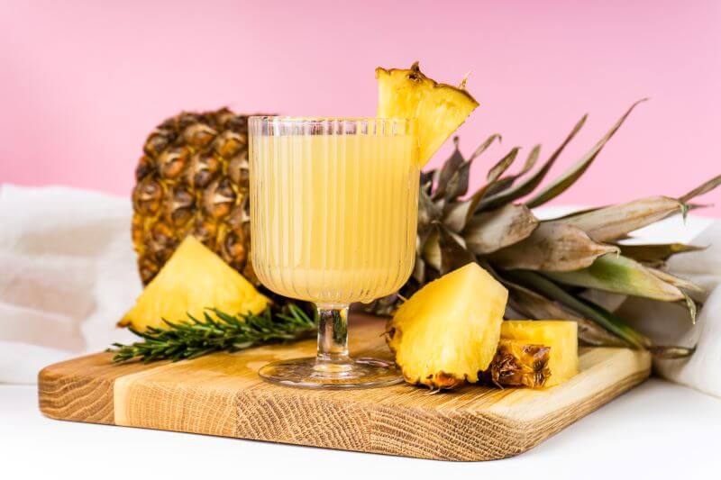 pineapple juice rich in fibre