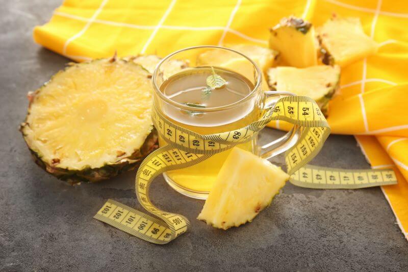 pineapple low in calories