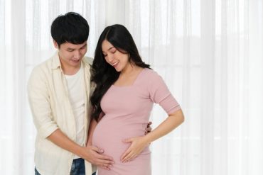 couple enjoying pregnancy