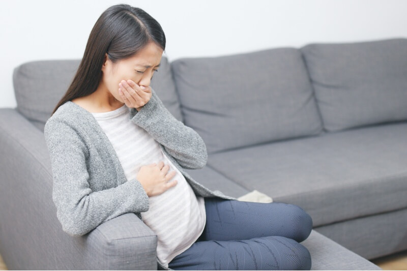 pregnant mother feeling nausea