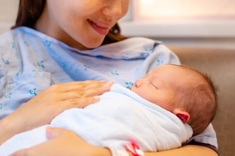 post partum recovery mother and newborn baby
