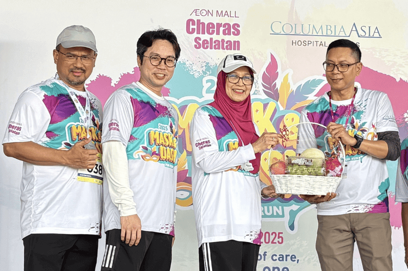 group photo before fun run