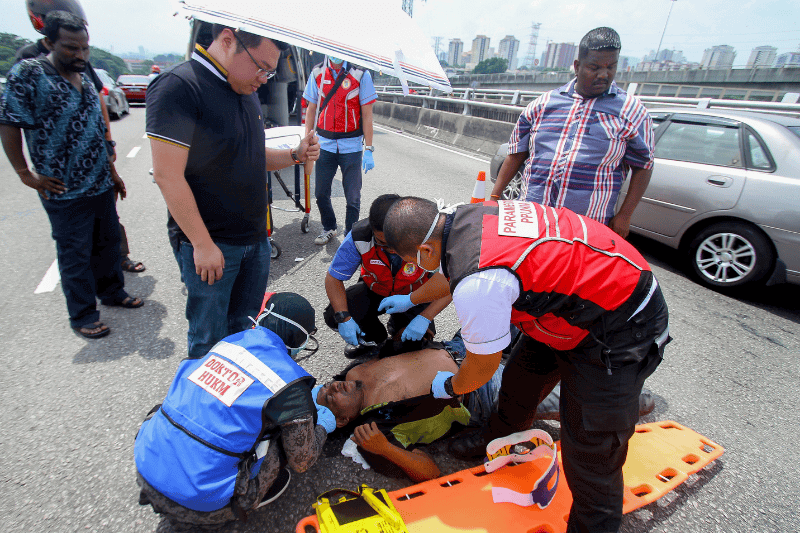 Medical Team provides emergency treatment to victims of road accidents.