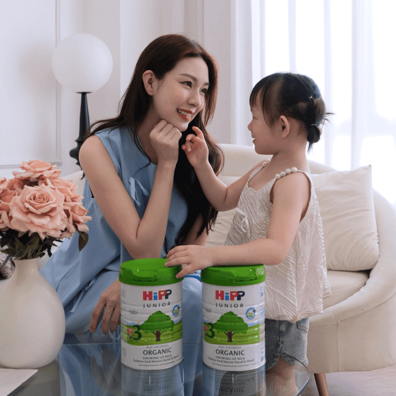 HiPP JUNIOR ad packshot