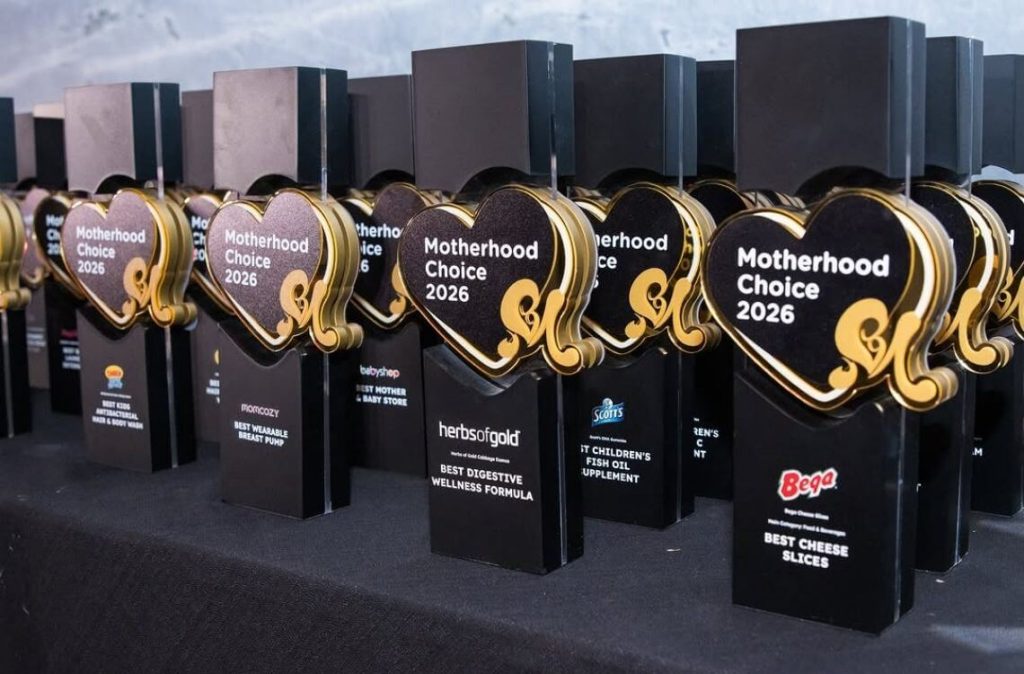 mca 2026 motherhood choice awards trophy