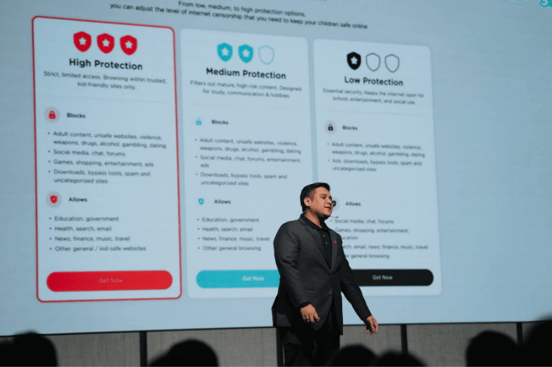 Nafis Nazri, Head of Product at Tune Talk demonstrating