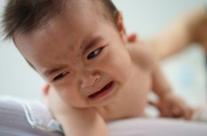 bayi menangis kerana bayi susah tidur