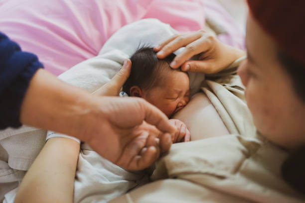 Cara Menyusukan Bayi Baru Lahir