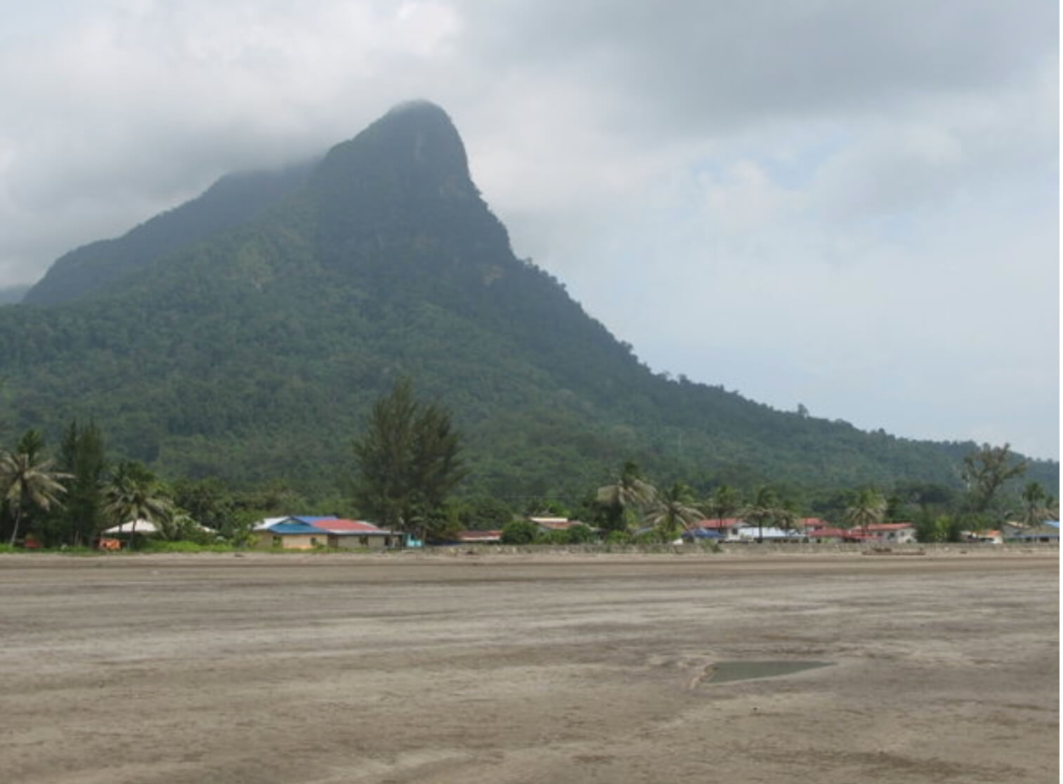Gunung / Kampung Santubong