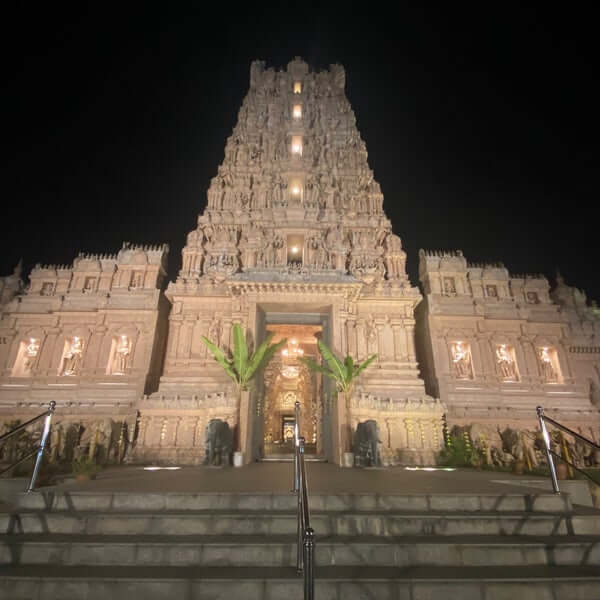 Kuil Sri Shakti Devasthanam